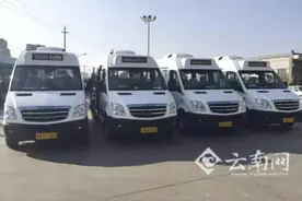 “捞鱼河湿地公园”假日专线开通为保护滇池特别使用环保纯电车图片