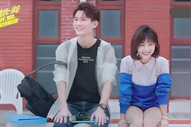 《浪花一朵朵》片尾MV：谭松韵熊梓淇 追梦逐爱视频封面