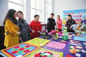 阳泉火车站多项活动庆“三八”图片