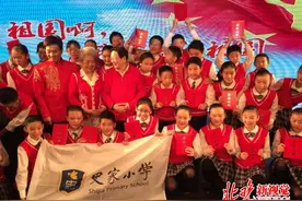 春之歌朗诵诗会：“曹灿杯”获奖选手展才艺图片