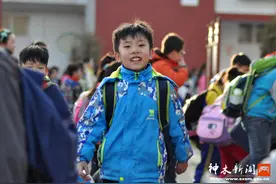 热点|神木:各中小学陆续开学孩子们快乐迎接新学期图片