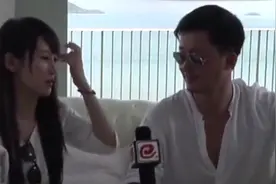 吴京和谢楠的爱情故事，老丈人是神助攻，吴京用酒“拿下”二老视频封面