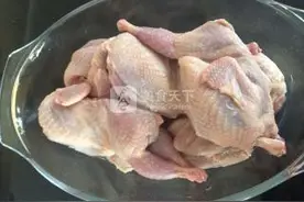 蜜汁烤鹌鹑图片