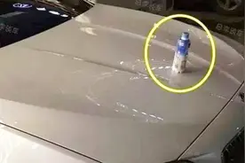 大学门口经常看到很多车顶放一瓶水，你知道这是什么意思吗？