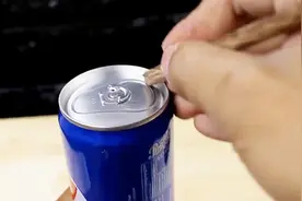 可乐罐还能这样开？涨姿势了