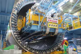 首架波音787-10开始大部件组装 2018年交付图片