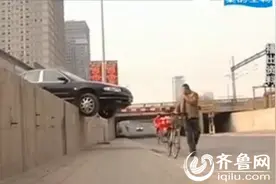 济南清河南路“断头路”装上护栏 曾多次出事图片