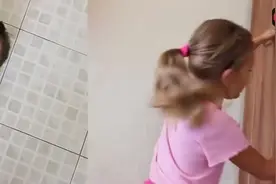 哥哥生病了，妹妹时候这样做的？