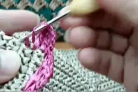 包包编织教学 最新PRADA款草编包包专柜价900欧视频封面