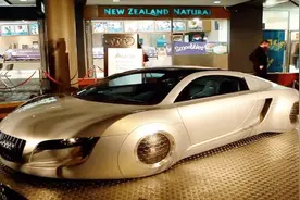 奥迪研发球形轮胎跑车，可横着走，女司机能360度停车