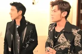 早年中歌榜采访，二哥王力宏偶遇周杰伦，两大天王你爱谁？视频封面