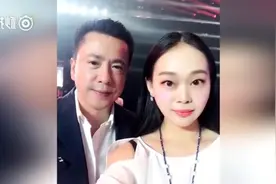 赵丽颖亲妹妹曝光，圈内混得太惨，真人现身透露真相视频封面