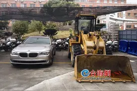 偷宝马车为回家结婚撑场面图片