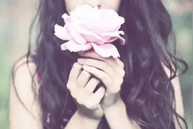 烂桃花源源不断的女性面相图片
