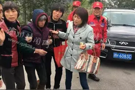 衢江杜泽一老人水库失踪 多方搜寻救回虚弱老人图片