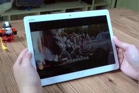 用青春荡起王者农药 华为平板M3测试