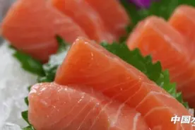 震惊！挪威三文鱼的肉色真提是染出来吗？图片