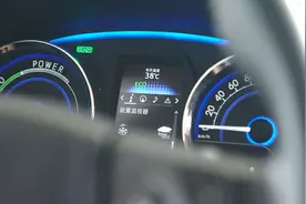 不牺牲动力兼得舒适 看卡罗拉双擎如何设定驾驶模式