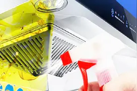 铁盘油污难清洗？用它洗一下油渍通通消失！视频封面