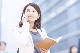 手机不在身边？照样能接电话！30秒教你学会！视频封面