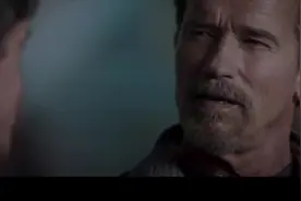 监狱中总有老大，但是别在史泰龙与阿诺舒华相遇时出来