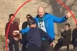 大爷与外国人斗舞 网友：大爷广场舞甩街舞几条街图片