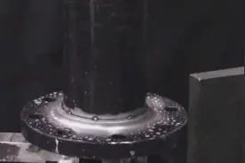 顶级焊工是如何焊出鱼鳞焊的视频封面