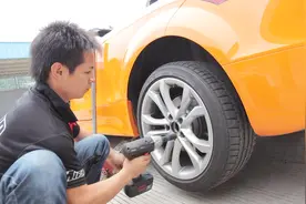 如何分辨半热熔胎与普通轮胎？