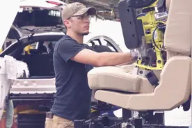 实拍奔驰GLE和GLS生产线！实实在在看看美国工人水平到底咋样视频封面