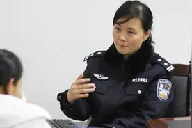 历史上的今天 1998年 一名女明星带头偷税漏税，最终被判刑视频封面