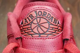 Air Jordan 2 Low “Gym Red” 实物图赏图片