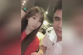 韩系妹子不好惹，搭讪中亲了一口直接就是一巴掌！