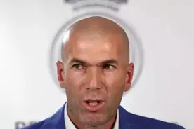 齐达内当皇马教练了，他有教练证了吗？图片