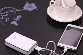 使用移动电源，这几点你需要注意图片