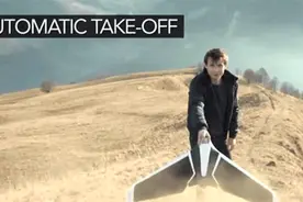 你们这帮做无人机的都弱爆了，看看歪果仁把“纸飞机”玩出花儿来图片