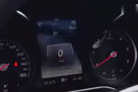 奔驰跑车车标盖翻转的那一刻，霸气才刚刚开始！