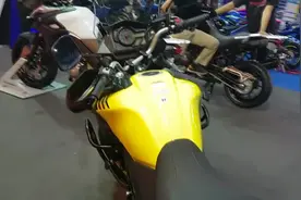 2017款铃木V-Strom 650 ABS 登陆中国 售价11.58万视频封面