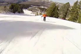 滑雪：日本富士山滑雪，被自卫队追赶，上映好莱坞大片？