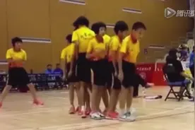 中国小学生开挂跳绳，破记录震惊美国人图片