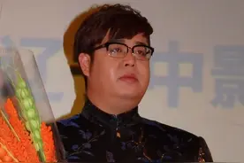 娱乐二人转，我是大兵啊，今日来长与影迷现场互动图片