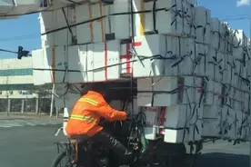 吓死宝宝了 这是“倒骑驴”还是开坦克图片