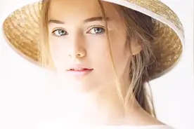 10岁俄罗斯女孩被称为“全球最美女孩”，却因太美被全世界嫌弃了视频封面