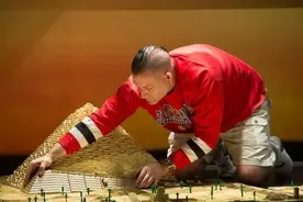 Legotopia | 建筑师的疯狂乐高城图片