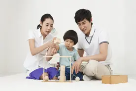 一岁宝宝的哪些习惯需要改？下列情况你遇到了吗？图片