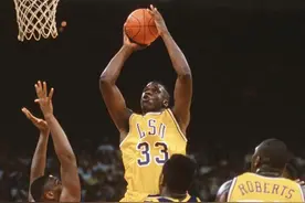 少年霸主，18岁的“鲨鱼”是这样的图片