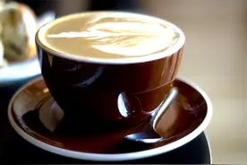 令人陶醉的卡布奇诺咖啡，美味与高贵并重！图片