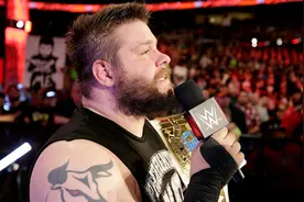 凯文·欧文斯自诩第一，扬言必能够捍卫头衔图片