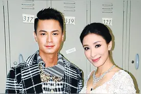 杨怡罗仲谦英国城堡浪漫成婚图片
