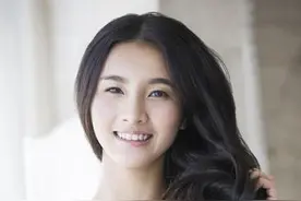 染发后的秀发保养 终结掉色脱发困扰图片