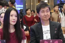 51岁付笛生和49岁任静近照曝光，任静的脸太吓人了这样子不忍直视